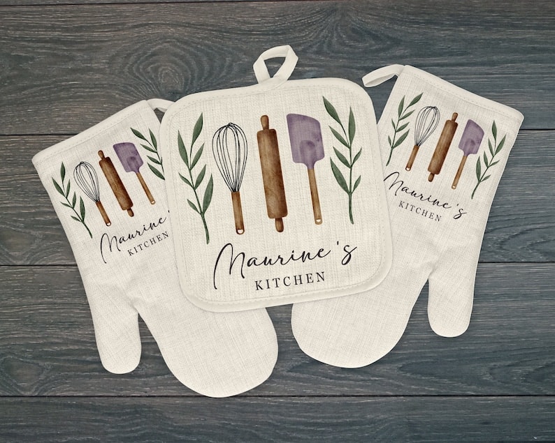 Personalized Oven Mitt or Pot Holder Set